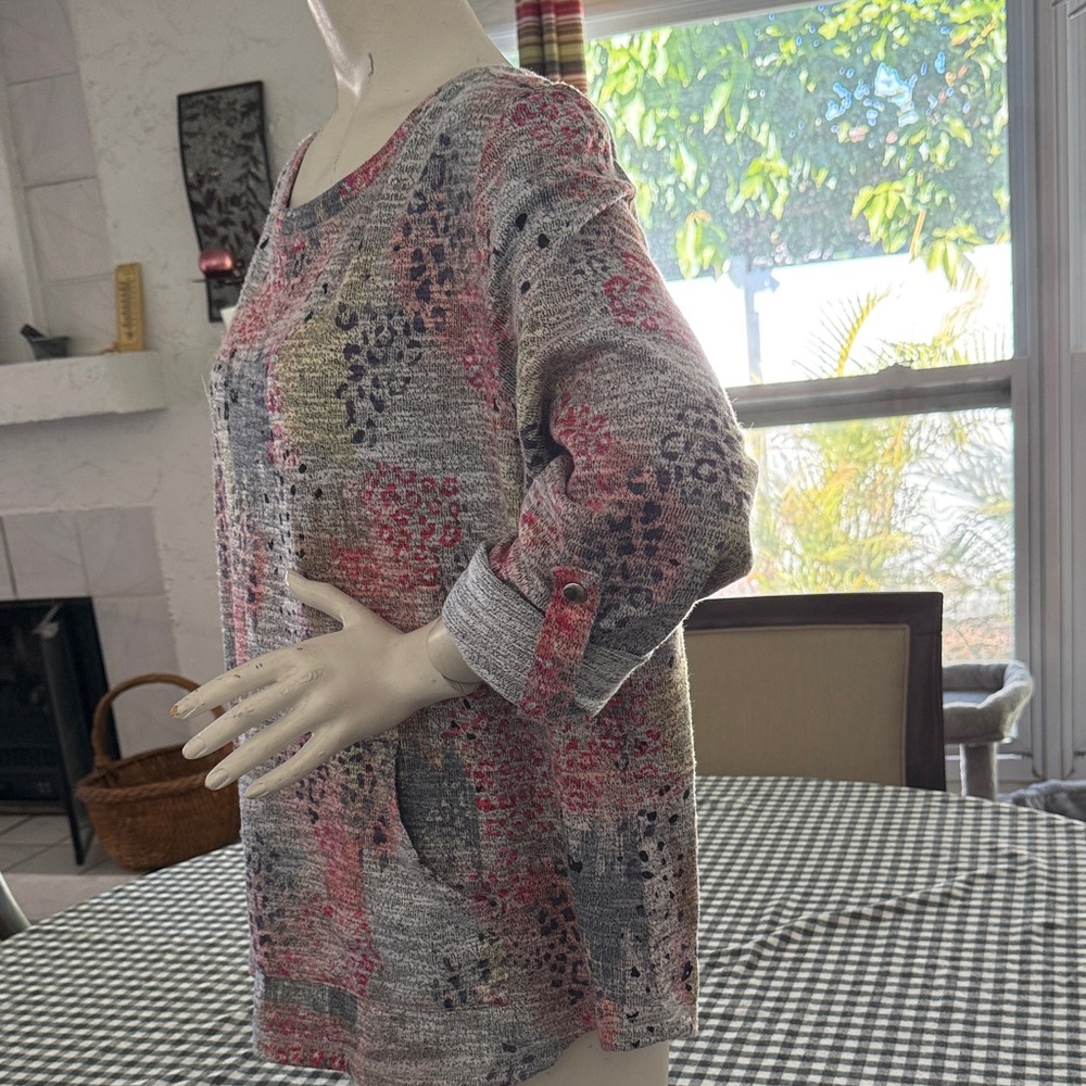 Ruby Rd. Gray and Pink Patterned Blouse - image 2